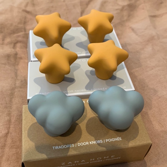 Zara Other - Zara Knobs in Star and Cloud Shapes 1.25” height